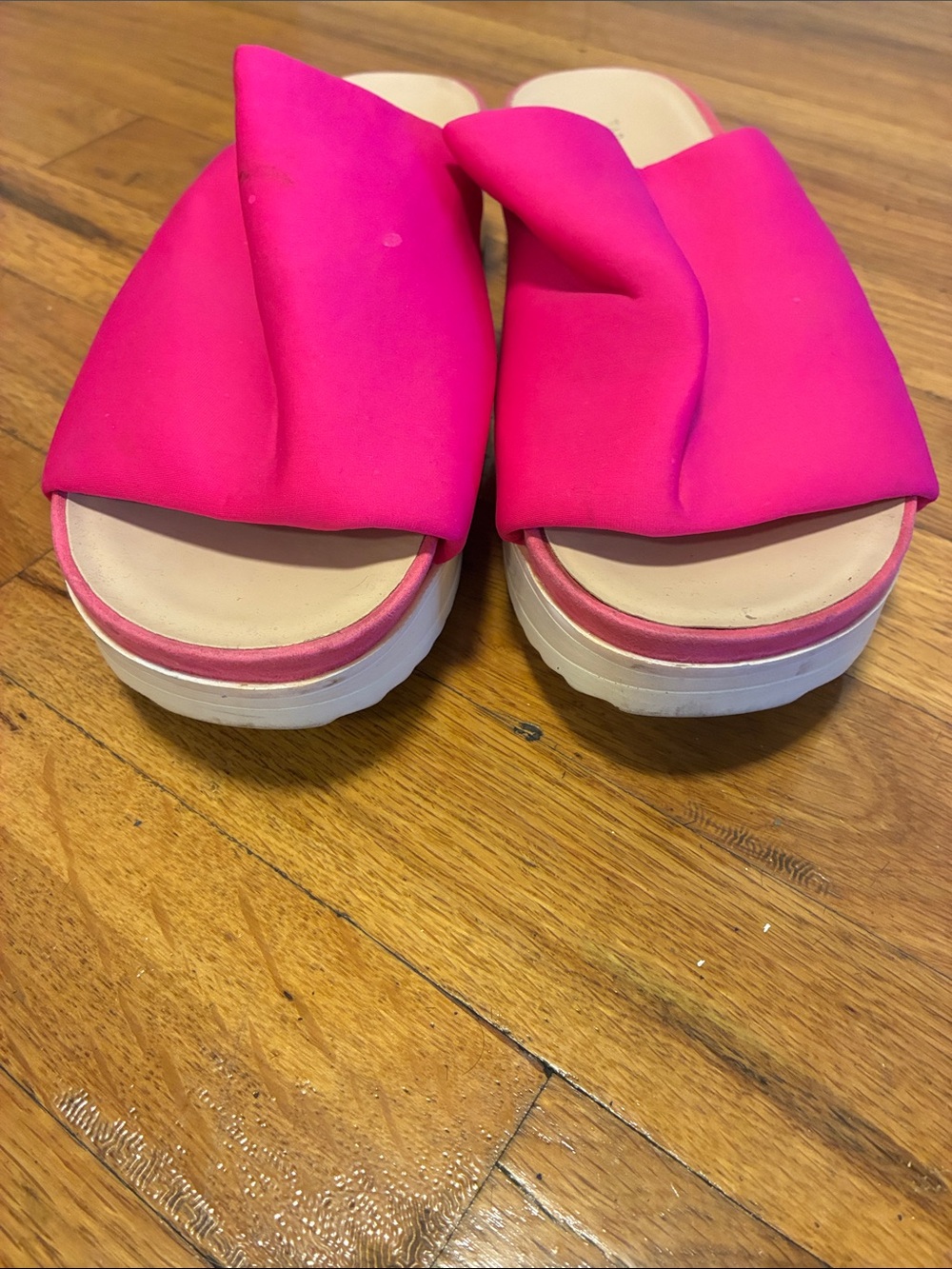 Wanted Slides - Picture 7 of 10